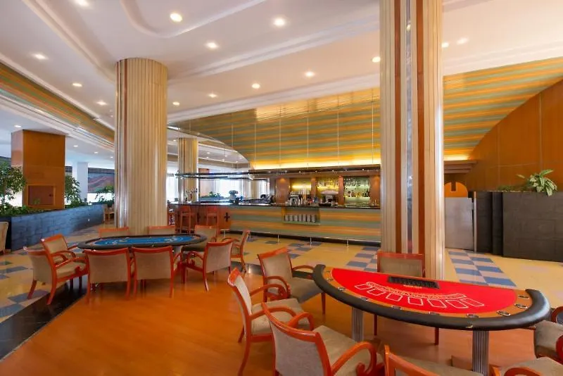 **** Szálloda Iberostar Waves Bouganville Playa Costa Adeje  Spanyolország
